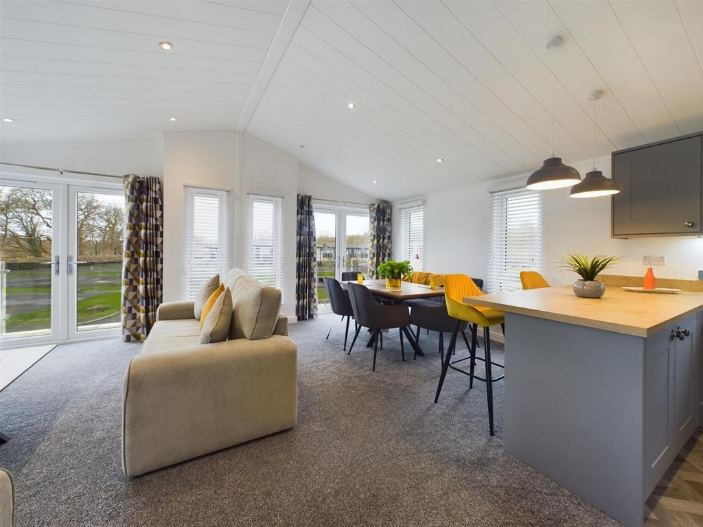Open Plan Lounge/Diner/ Kitchen