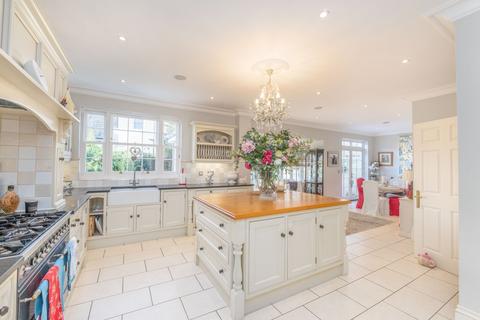 5 bedroom detached house for sale, Shardelow Avenue, Chelmsford CM1