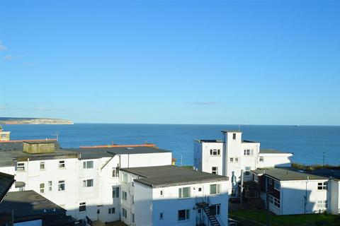 2 bedroom apartment for sale - SEA VIEWS * SHANKLIN