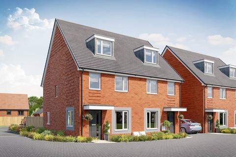 3 bedroom terraced house for sale, The Braxton - Plot 316 at Heathy Wood, Heathy Wood, Heathy Wood RH10