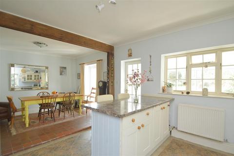 3 bedroom detached house for sale, CHARMING CHARACTER HOME * BRADING