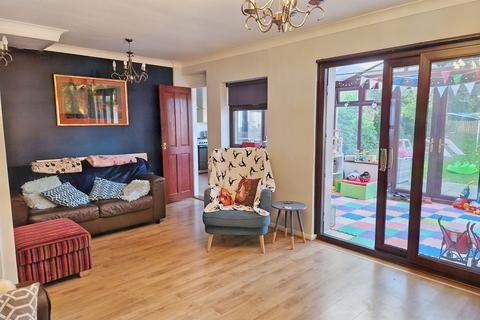 5 bedroom end of terrace house for sale - Wilson Avenue, Rochester
