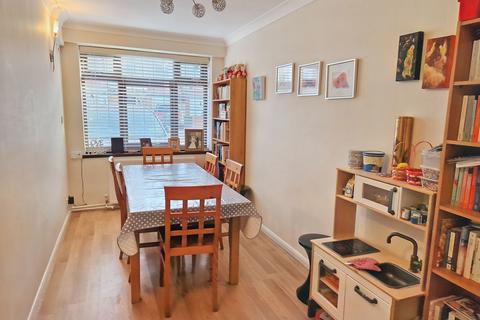 5 bedroom end of terrace house for sale, Wilson Avenue, Rochester