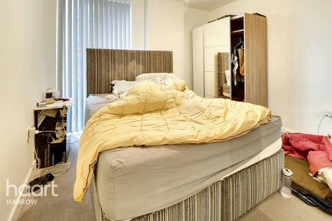 2 bedroom apartment for sale, Northolt Road, London