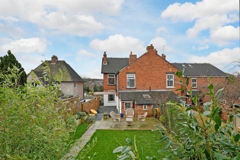 43 Ashgate Road, Chesterfield, S40 4AG