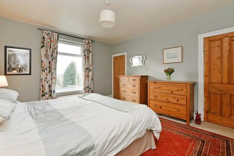 43 Ashgate Road, Chesterfield, S40 4AG