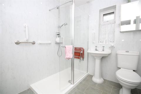 4 Chidden Close, Wirral, CH49 3AA