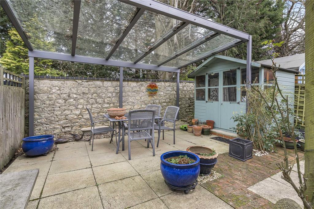 Patio &amp; Pagola