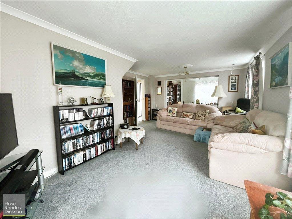 Binstead Lodge Road, Ryde, Isle of Wight 4 bed end of terrace house for