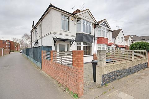 4 bedroom end of terrace house for sale, Bullsmoor Lane, Enfield, EN3