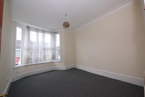 2 bedroom flat to rent, Church Road, London, E12