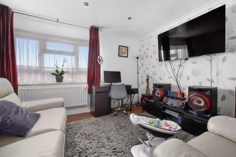 3 bedroom flat for sale, Gap Road, Poplar Court Gap Road, SW19