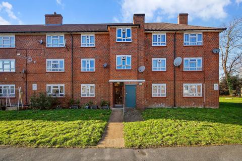 3 bedroom flat for sale, Gap Road, Poplar Court Gap Road, SW19