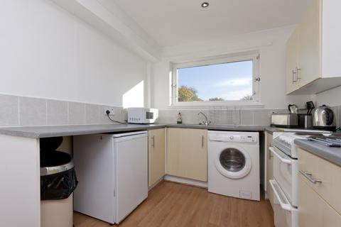 2 bedroom flat to rent, Froghall Terrace, Aberdeen AB24