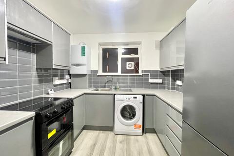 3 bedroom flat to rent, Bayham Place, London NW1