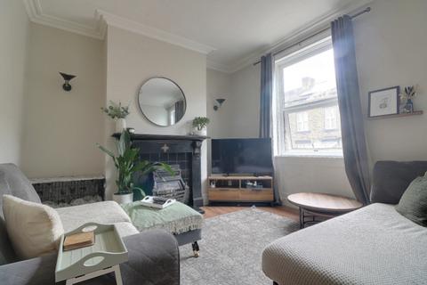 3 bedroom terraced house for sale, Prospect Terrace, Cleckheaton, West Yorkshire, BD19