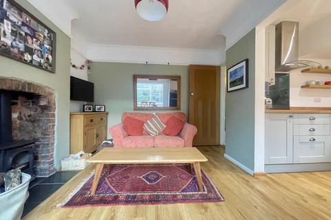 57 Cowick Hill, Exeter, EX2 9NQ
