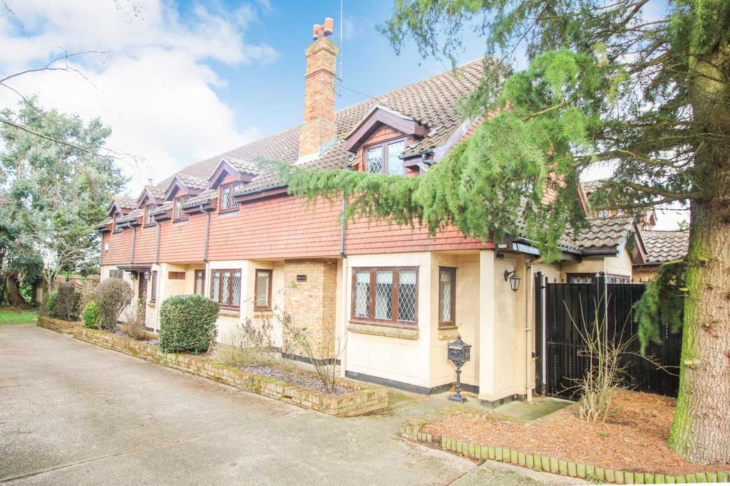 Grange Avenue, Maylandsea 6 bed detached house for sale £1,450,000