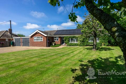 4 bedroom bungalow for sale, Knapton Green, North Walsham, Norfolk, NR28