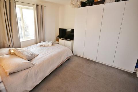 Flat 18, Partridge Court Southend Road, Stanford-le-hope, SS17 0PL