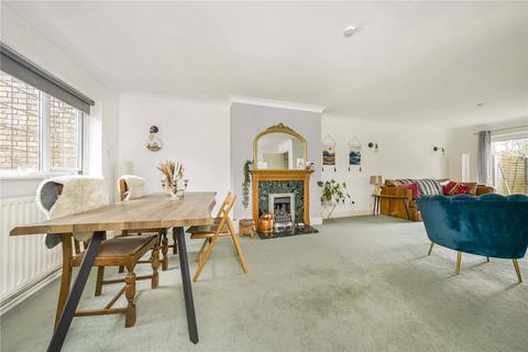3 bedroom end of terrace house for sale, Anne Case Mews, Sycamore Grove, New Malden, KT3