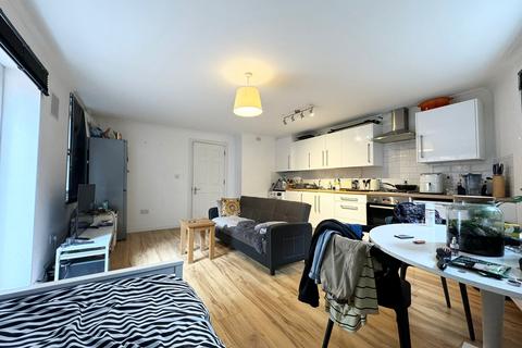 1 bedroom apartment to rent, 1a Peckham High Street, London SE15