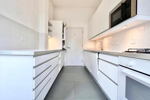 1 bedroom apartment to rent, 2 D'eynsford Road, London SE5