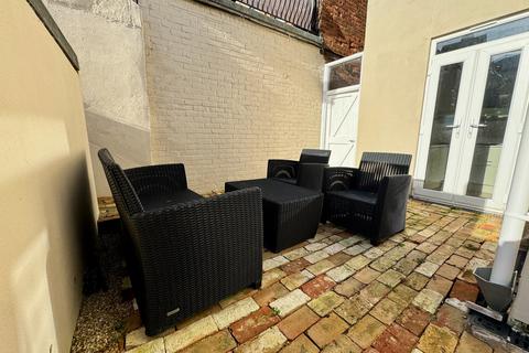 60 Queens Road, Swanage, BH19 2EU
