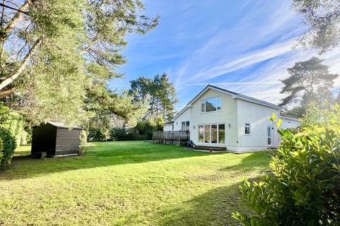 4 bedroom detached house for sale, Ashley Drive North, Ashley Heath, BH24