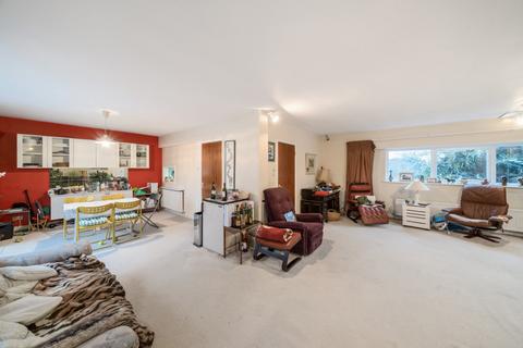 1 Morecoombe Close, Kingston Upon Thames, KT2 7JQ