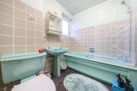 1 Morecoombe Close, Kingston Upon Thames, KT2 7JQ