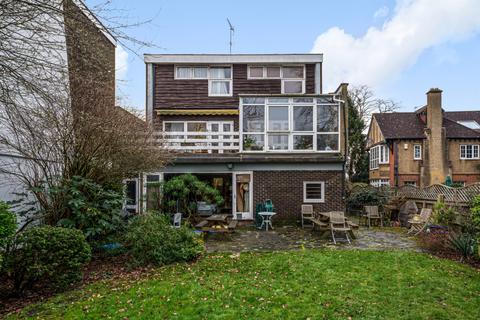 1 Morecoombe Close, Kingston Upon Thames, KT2 7JQ