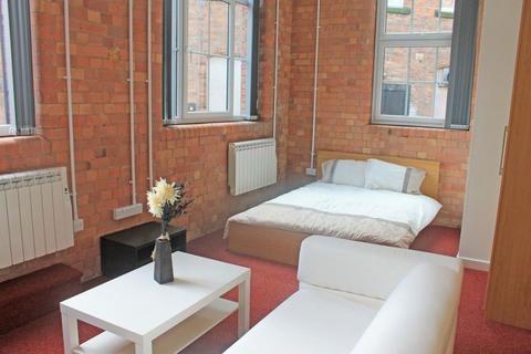 Studio to rent, Flat 13, Byron Works, 106 Lower Parliament Street, Nottingham, NG1 1EN