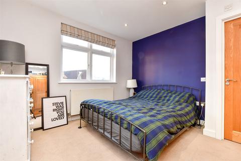 1 bedroom apartment for sale, Bell Street, Reigate, Surrey