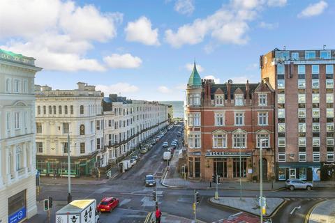 1 bedroom flat for sale, Holland Road, Hove, East Sussex