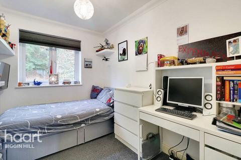 12 Sunningvale Close, Biggin Hill, Westerham, TN16 3BS