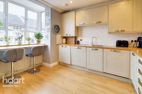 12 Sunningvale Close, Biggin Hill, Westerham, TN16 3BS