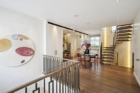 3 bedroom flat for sale, Eaton Mews, London SW1W