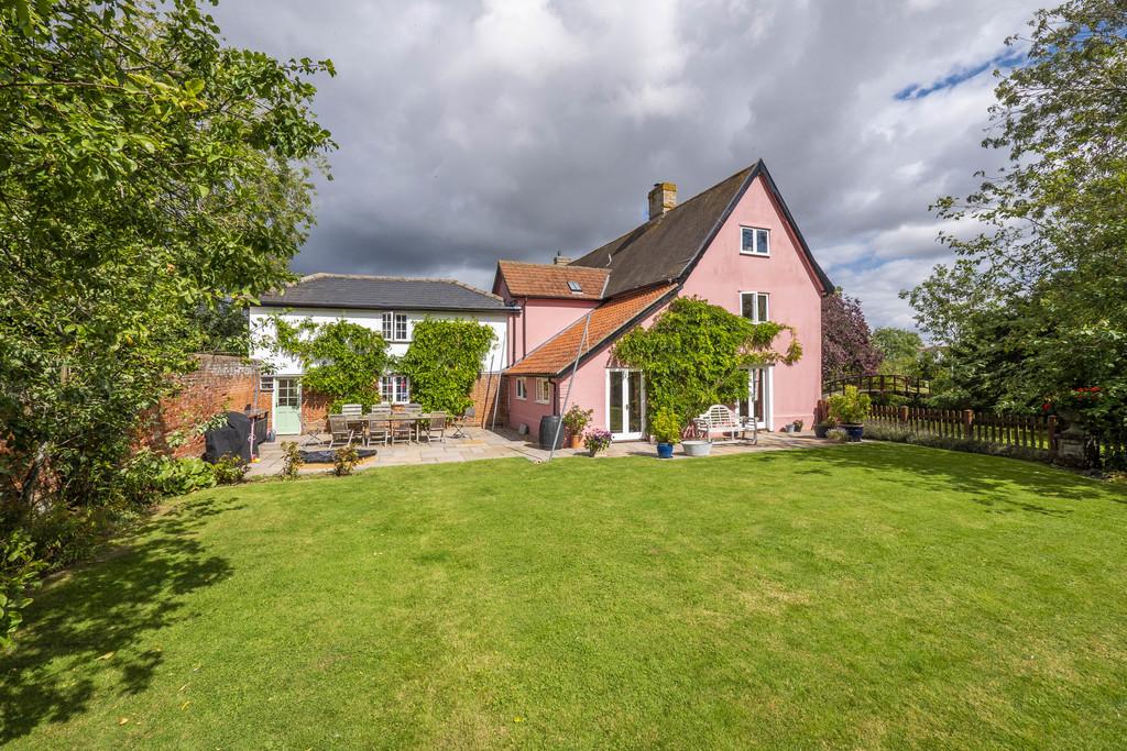 Bury St. Edmunds IP29 6 bed detached house for sale £1,000,000