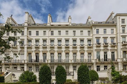 3 bedroom apartment for sale, Hyde Park Gardens, London W2