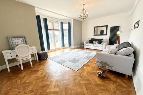 1 bedroom ground floor flat for sale, Glanmor Court, Newport NP19