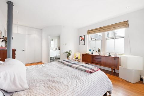 2 bedroom apartment for sale, Clerkenwell Road, EC1M