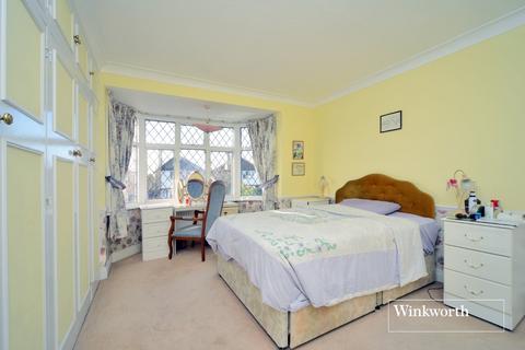 76 Bradstock Road, Epsom, KT17 2LQ