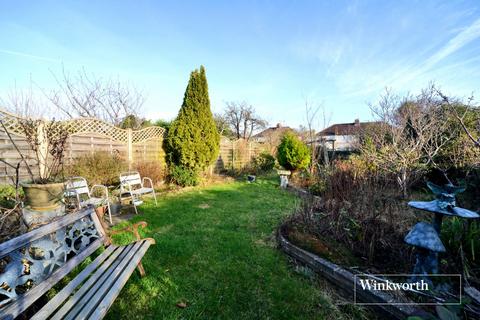 76 Bradstock Road, Epsom, KT17 2LQ