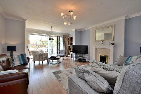 7 Curtis Croft, Shenley Brook End, Milton Keynes, MK5 7ET
