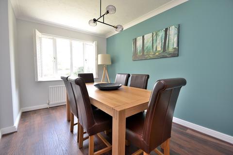 7 Curtis Croft, Shenley Brook End, Milton Keynes, MK5 7ET