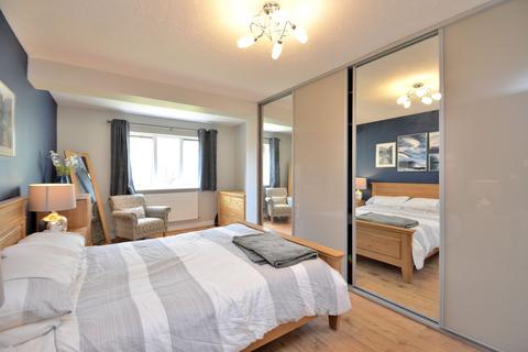 7 Curtis Croft, Shenley Brook End, Milton Keynes, MK5 7ET