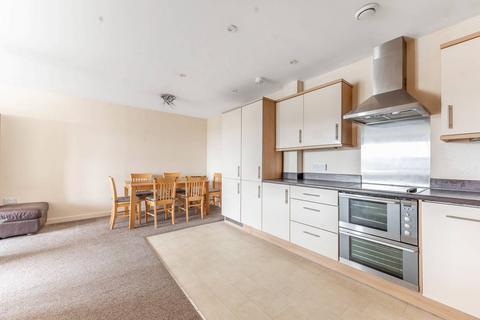 2 bedroom flat to rent, Northolt Road, South Harrow, Harrow, HA2