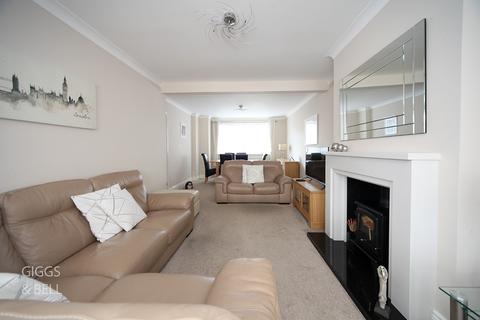 12 Collingtree, Luton, LU2 8HN