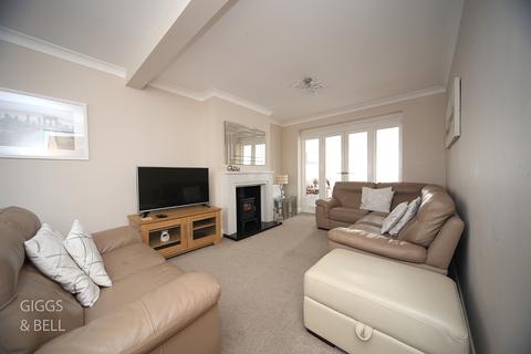 12 Collingtree, Luton, LU2 8HN